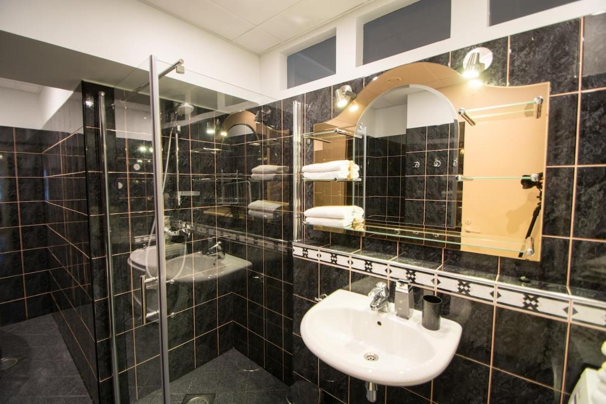 Tallinn City Apartments Luxury 4 Bedroom With Terrace And Sauna ภายนอก รูปภาพ